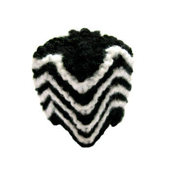 zig-zaggy egg cosy